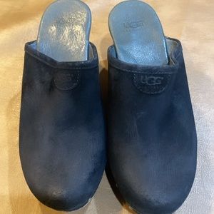 Ugg clogs excellent condition